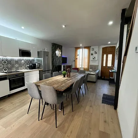 Дом отдыха Maison Bord De Marne Pour 10 Personnes Avec Jacuzzi *