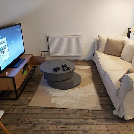 Prázdninový dům Maison Bord De Marne Pour 10 Personnes Avec Jacuzzi *