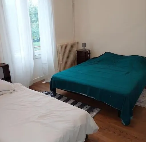 Maison Bord De Marne Pour 10 Personnes Avec Jacuzzi Holiday home Chalons-en-Champagne