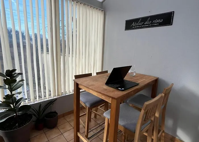 Maison Bord De Marne Pour 10 Personnes Avec Jacuzzi Holiday home Chalons-en-Champagne